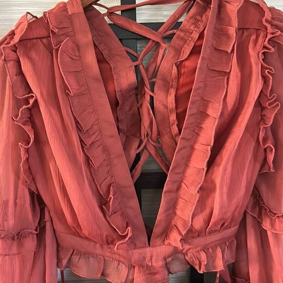 NWT Femi rust color ruffle open side mini dress long sleeves size M - Picture 3 of 6